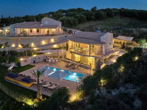 Belle Vue Luxury Villa Voutes