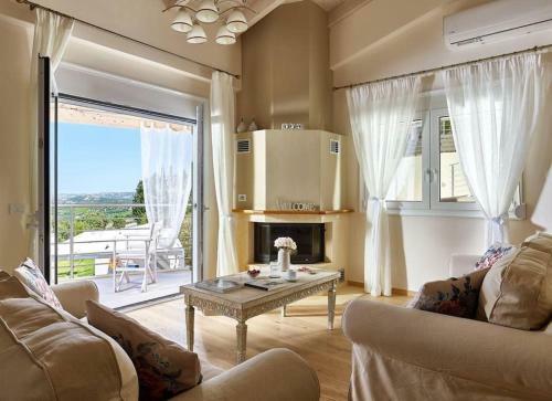 Belle Vue Luxury Villa Voutes