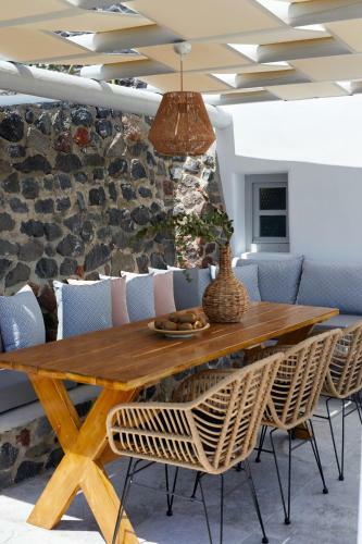 Villa El Verano Suites