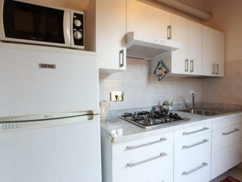 Lovely Apartment In Diso With Private Terrace