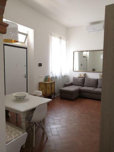 Appartamento Indipendente Con Piscina E Giardino