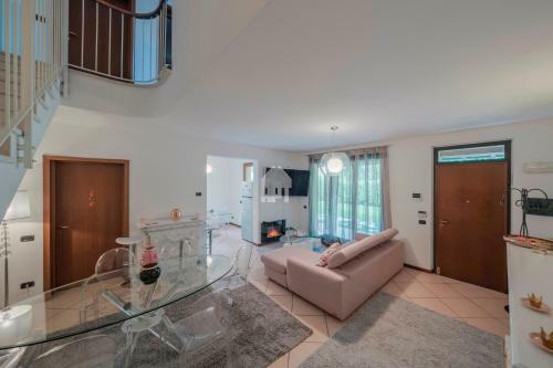 Villa Duplex With Private Garden & Jacuzzi