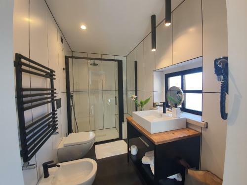 Hostal Belu - Fondi Holiday Rooms