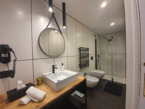 Hostal Belu - Fondi Holiday Rooms