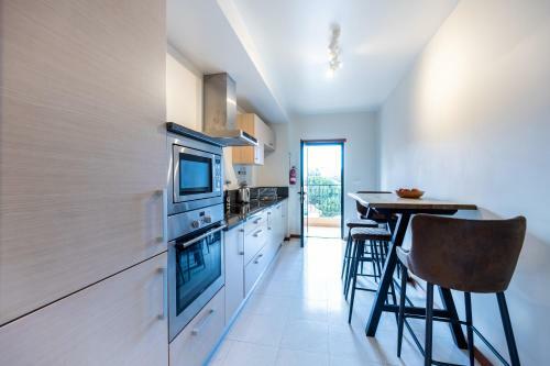Ba�a Da Luz - Sea View Luxury Apartment