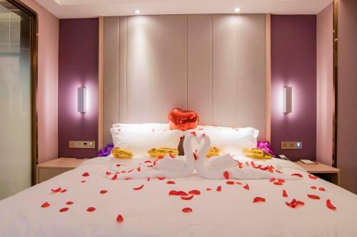 Lavande Hotel Yishui Wande Plaza