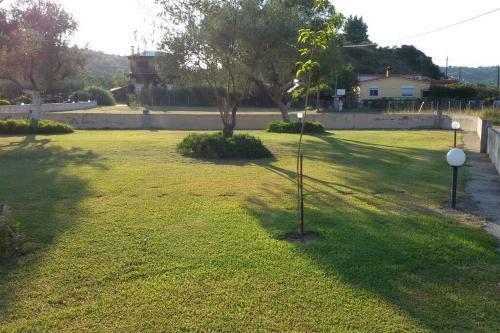 House With Garden Next To The Beach Trani Ammouda
