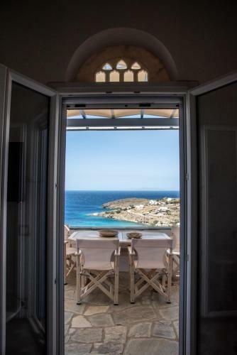 Iliopetra Residence - 5br Villa In Agios Romanos