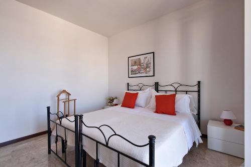Apartamento Via Del Mare Rooms