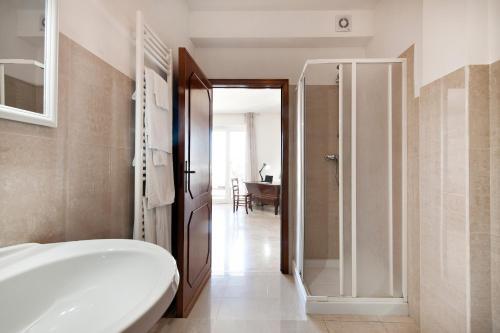 Apartamento Via Del Mare Rooms