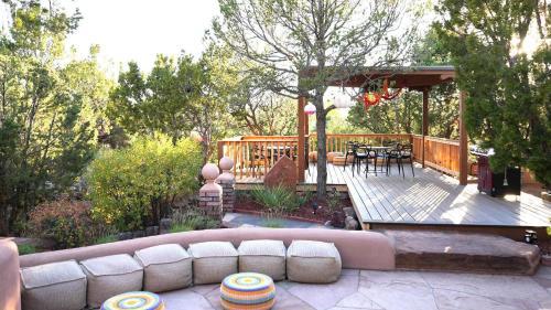 384 Calle Loma Norte