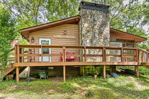 Quaint Murphy Cabin In Serene Wooded Setting!