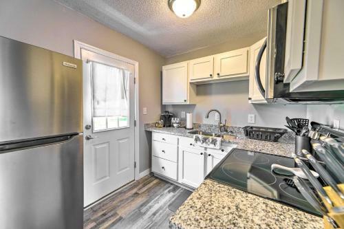 New Bern Abode With Yard About 2 Mi To Neuse River
