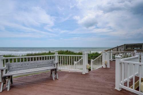 Apartamento 2br 1ba Beachfront Condo Pool Views Sleeps 4