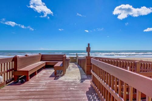 Apartamento 2br 1ba Beachfront Condo Pool Views Sleeps 4