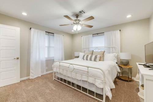 3 Br Newly Remodeled Home With Farm Style Decor