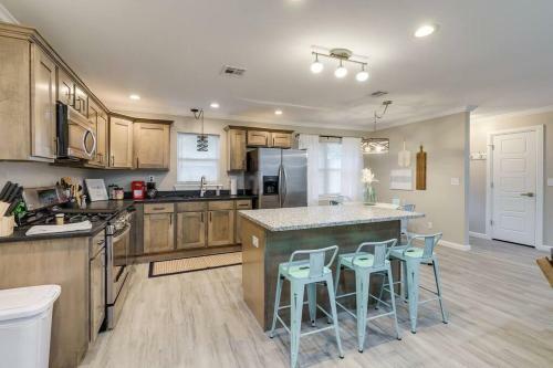 3 Br Newly Remodeled Home With Farm Style Decor