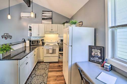 Evolve Calming Tulsa Home, Half Mi To Cherry St!