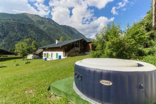 Chalet Yolo, Vall�e De Chamonix - Sauna Et Jacousi