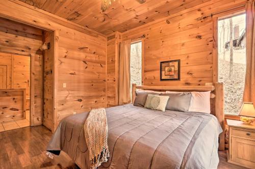 Sunny Cabin With Game Room In Shagbark Resort!