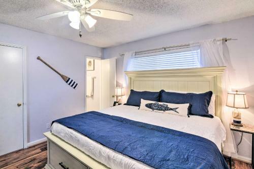 Apartamento Vibrant Seabrook Condo With Waterfront Pool!