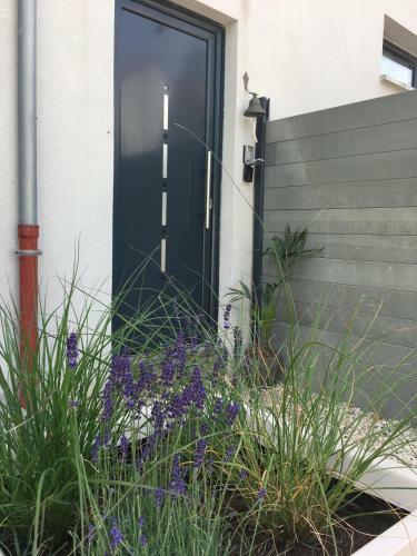 Apartamento Chambre Tout Confort Avec Commodit�s Espace Repas Wifi Parking