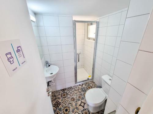 Larnaca Garden Rooms