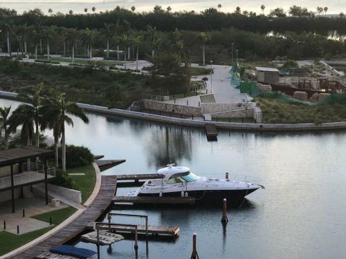 Apartamento Ph Ocean Front W/ Chef And Yatch Rental