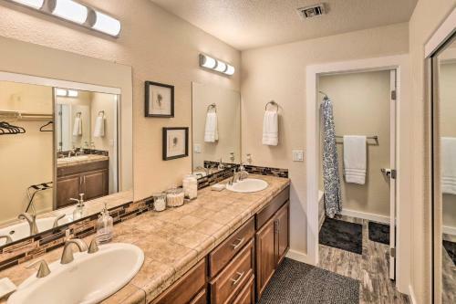 Bullhead City Oasis With Fire Pit And Mtn View!