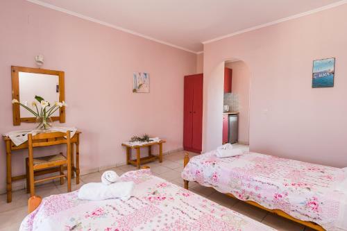 Anemomylos Studios & Apartments