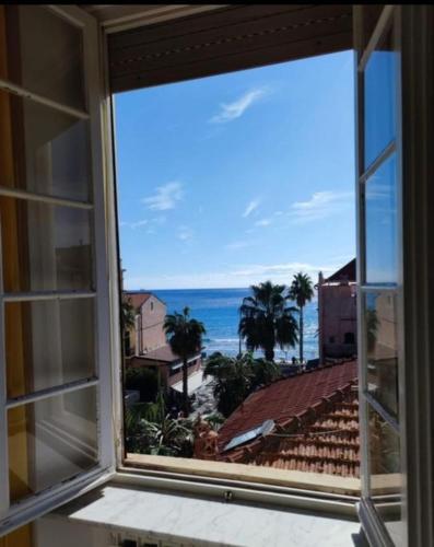 Apartamento Fronte Mare, Pieno Centro!