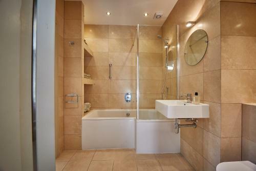 Pope Lodge: Stunning Stone Coach House Conversion