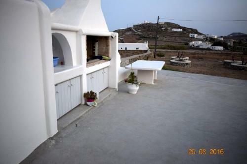 Feroniki Mykonos
