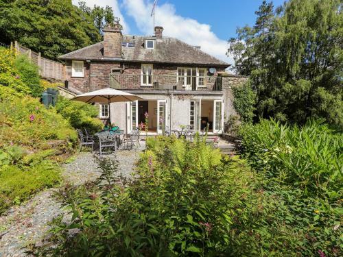 Huntingstile Lodge