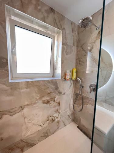 Glam Apartment 1br/tivat/a Step From The Beach