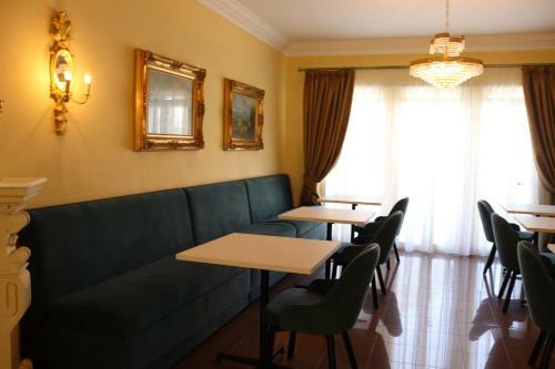 Hostal 100 Boutique Living
