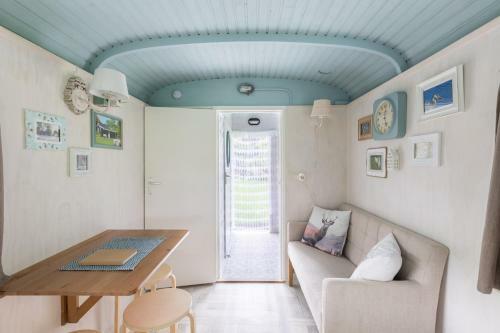 Bed & Breakfast Gardenhouse On Wheels