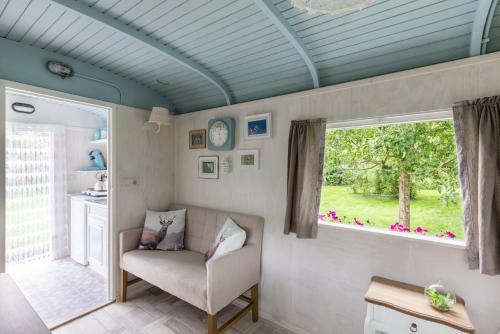 Bed & Breakfast Gardenhouse On Wheels