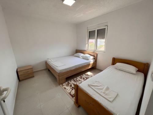 Brona Apartments