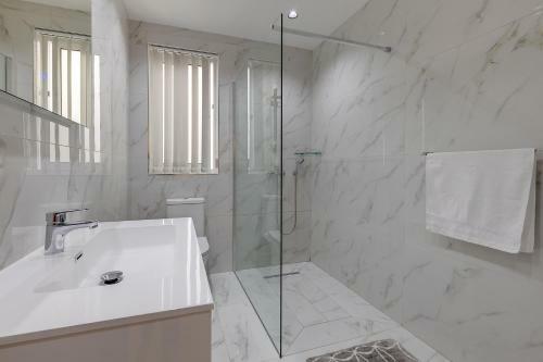 Splendid 2br Apartment In Central St Julians