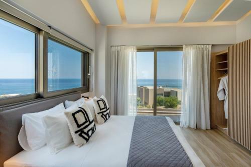 Luxurious Villa Aqua - With 2 Heated Pools