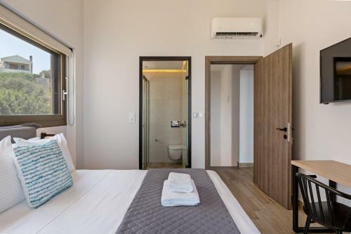 Luxurious Villa Aqua - With 2 Heated Pools