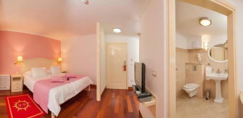 Hostal Apartments And Rooms Beachfront Luxury Condos