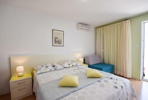 Apartment With Sea View And Free Parking