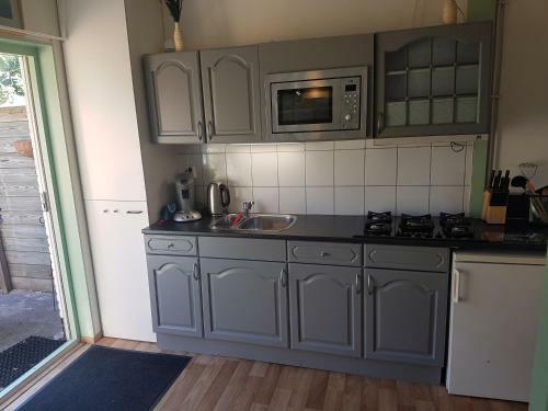 Bungalow Texel Near Beach And City Centre