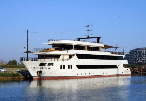 Limitless Yacht Hotel