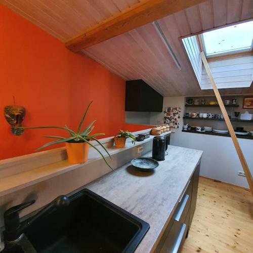 Studio Apartment And Free Airport Transfer