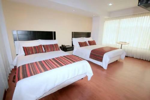 Hotel Travel Gold