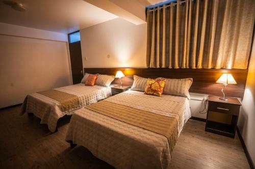Hotel Huayas