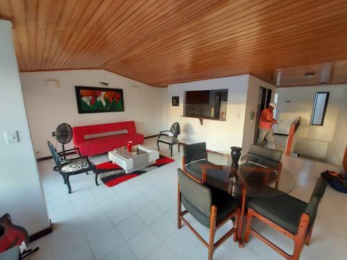 Precioso Apartamento Residencial Con Piscina